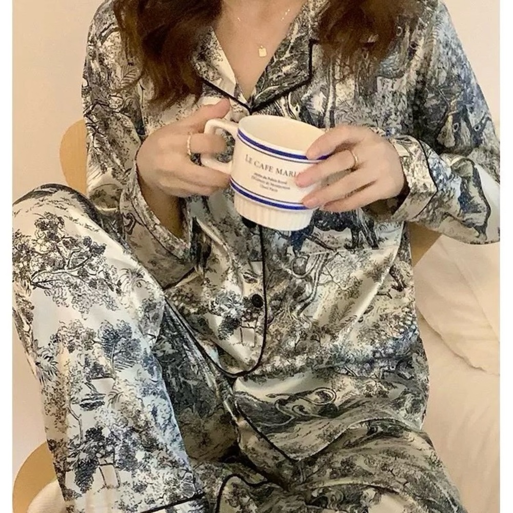 Luxury Silk-Feel Pajama Set – Elegant Toile Print
